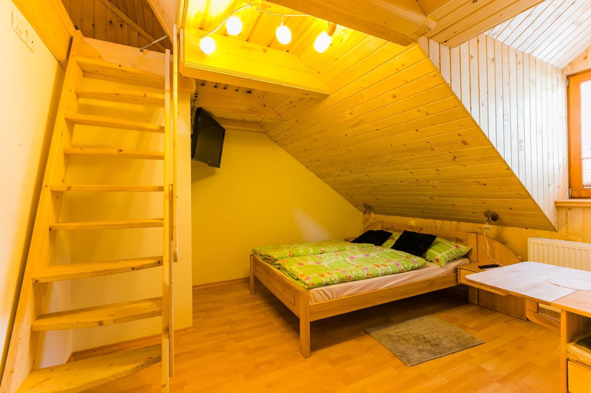 Ekoturizem Vizencar Hotel Cerklje na Gorenjskem Exterior foto